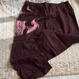 Women's Elastic Waist Midi Skirt - Deep Burgundy